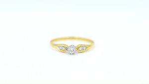 Happy Jewelry แหวนเพชรของแท้ เม็ดกลางชูสวยงาม โดดเด่น ทองแท้ 9k 37.5% ME548