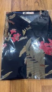 พร้อมส่ง เสื้อลายดอก เสื้อ แฟชั่นผู้ชาย เสื้อฮาวาย เสื้อสงกรานต์  เชิ๊ตลำลอง ผ้าสปันพิมส์ลาย024 ชายหญิงใส่ได้