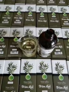 Tinh dầu Tràm Huế Hồng Tâm Nguyên Chất Chuẩn Xịn Loại 1 Dùng Giữ Ấm Cho Bé I Xông Phòng I Đuổi Muỗi I Tắm Bé (100ml)