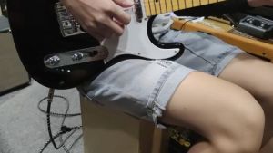 PLAYOU Guitar Cable 10 ft Electric Instrument Cable Bass Amp Cord for Electric Guitar Audio 1/4" Right Angle to Straight