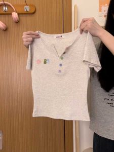 Cream Universe Embroider Letter Button V Neck Shoulder Short Sleeve T-shirt Female Silm Knitting Short Tops New Arrival