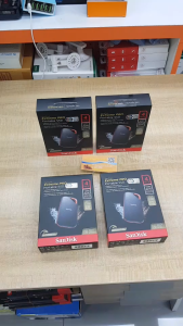 SanDisk Extreme Pro V2 Portable SSD 4TB ( up to 2000MB/s) USB3.2 Gen Model : SDSSDE81-4T00-G25 SDSSDE81