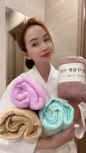 Combo 2 Khăn Tắm Microfiber Xuất Hàn 70×140cm – Lông Cừu Siêu Mềm Siêu Thấm Mau Khô Không Xù Lông