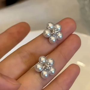 Ready&COD-Anting  Mutiara Bentuk Bunga-Anting Stud  Mutiara Bentuk Bunga Gaya Untuk Wanita