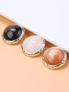 กระดุมโลหะรูปไข่มุกกลมสำหรับเสื้อเชิ้ต เสื้อคลุมกันหนาว เสื้อคลุมกันหนาว กระดุมตกแต่งสำหรับผู้หญิง กระดุมเสื้อผ้า DIY