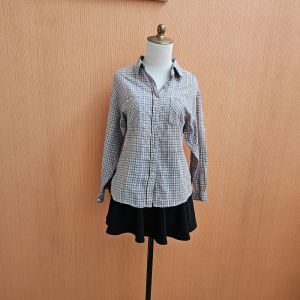 atasan kemeja wanita cream motif kotak coklat FINCH cewek L lengan panjang