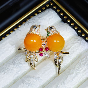 SEQUITO Noble Bridesmaid Gold Plated Brooch Pin Clothes Accessories Micro Pave Multicolor AAAAA Cubic Zirconia Vivid Birds with Orange Pearl Brooches BP017