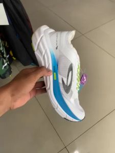 SEPATU RUNNING NINETEN 910 GEIST EKIDEN HYPERPULSE