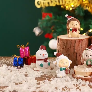 Christmas Miniature Ornament Creative Mini Xmas Tree Snowman Figurines Fits Christmas Holiday Home Party Decor Sculpture