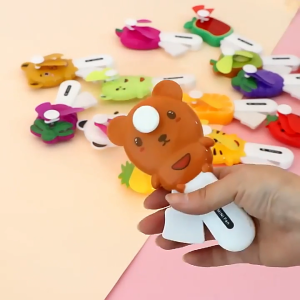 MI-C1313 Kipas Angin Anak Mini Fan Manual Genggam Karakter Buah Lucu Portabel / Mainan Kipas Angin