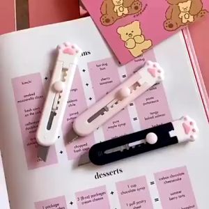 GGS HL0682 Cutter Mini Karakter Cutter Mini Travelling Pisau Cutter Silet Lucu Y1875