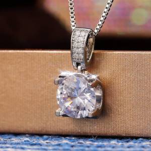 Huitan Simple Style Women Pendant Necklace Inlaid Bright Round CZ Charming Versatile Party Accessories Jewelry for Lady Wedding