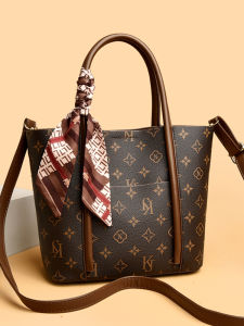 Fashionable Large Capacity Womens Leather Tote Bag Printed Handbag Stylish Shoulder Bag Casual Magnetic Buckle Closure Bag