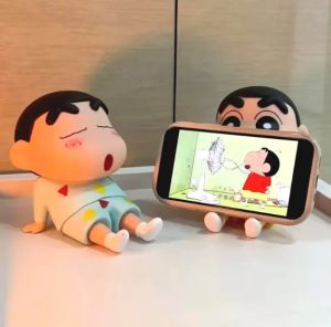 Doll Creative Phone Holder Crayon Shin-Chan Figure Support Mobile Phone Stand Figure Toys Cartoon Cell Phone Bracket Phone Accessories