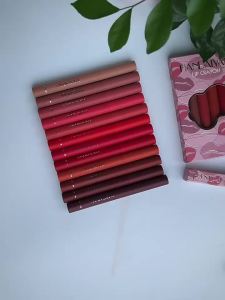 【COD】Smooth Lip Liner Matte Lip Crayon Matte Lipstick Lip Gloss Matte Lipliner Long-lasting Non-stick Cups Lip Pencil- 💞Margot