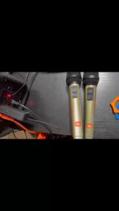 NEW JBL HARMAN 100S/200S Dual-Use Wired Microphone & UHF Wireless Microphone: Professional Partybox Digital Rechargable Wireless Microphone For Karaoke Singing Wired Microphone