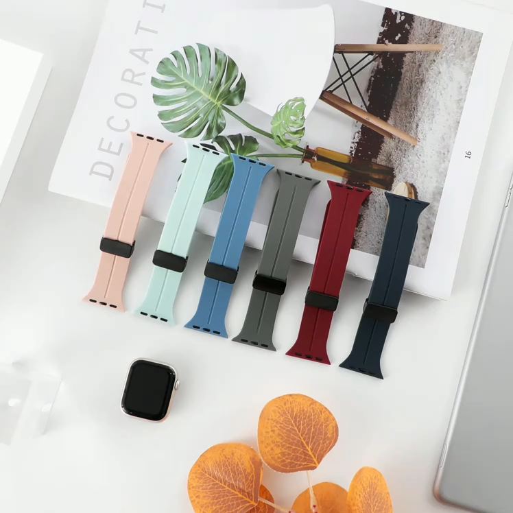 Silicone Strap for Smart Watch Ultra/Ultra 2 49 45 46mm 40 42 38 Series 12 11 10 9 8 7 6 5 4 3 for IWatch