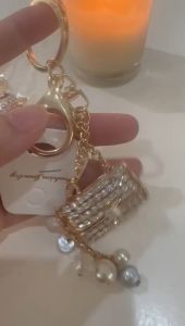 Gantungan Kunci Diamond Tas Kecil Liontih Bunga Cantik Mobil Hp Tas Good Luck Keychain Pria Wanita