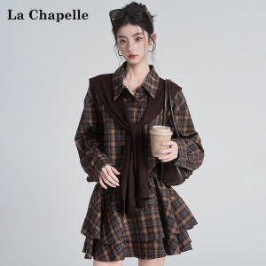 La Chapelle | Đầm Polo Cổ Dài Nút Bấm Ôm Eo Họa Tiết Carô Màu Khối