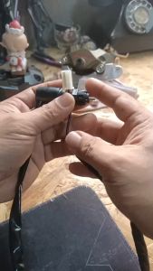 สวิทช์สต๊อปเบรคหลัง ทีแซทเอ็ม /สวิทช์สต๊อปไฟ เบรคหลัง รุ่น TZM ( ปลั๊กตัวผู้ พร้อมสปริง ) สวิทซ์ไฟท้าย ทีแซท งานดีเกรดศูนย