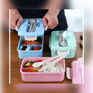 กล่องข้าว 3ช่อง พร้อมช้อนตะเกียบ วัสดุ:ฟางข้าวสาลี เข้าไมโครเวฟได้ CH0491 โปรดอ่านรายละเอียดก่อนสั่งซื้อค่ะ