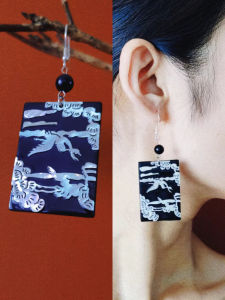 Retro Shell Earrings with Iridescence Black Agate Indochina Style Womens Fashion Jewelry Ear Studs Handmade Crafted Accessory