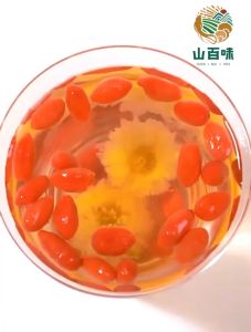 精选无添加 无硫 AAA 宁夏枸杞 子 Wolfberry with leaves without added coloring 250g/500g 美容养颜 补气血