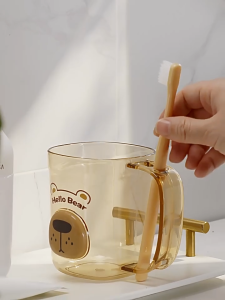 Cốc nhựa đánh răng súc miệng có khe cắm bàn chải tiện lợi cho gia đình mới nhất 2025