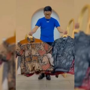 Baju Couple Batik Ayah dan Anak Cowok Lengan Pendek Usia 3-10 tahun Bahan Katun Premium Motif Terbaru Kekinian Kemeja Batik Pria Modern
