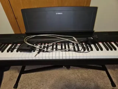 Yamaha P125AB 88-Key Black Digital Piano (With Stand)
