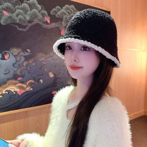 Casual Style Fisherman Hat for Women with Face-framing Feature Warm and Lightweight Ideal for Autumn and Winter Seasons