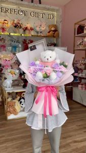 Buket Bunga Artificial & Kado Romantis Anniversary