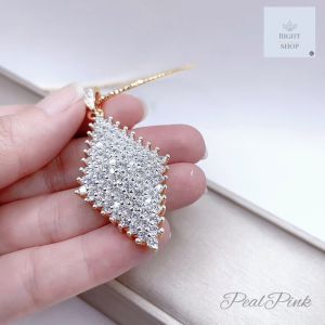 (เฉพาะจี้) จี้เพชรเหลี่ยมทรงข้าวหลามตัดสำหรับออกงานหรูหรา ขนาดใหญ่กว่าเหรียญสิบบาท