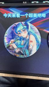 Hatsune Miku anime merchandise double flash badge Laser HD badge brooch Tinplate goods Itabag brooch pendant Wonderful gift