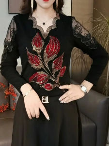 Slim Fit Long Sleeve T-Shirt Autumn Style Lace Collar Middle Age Womens Fashion Anti-Aging Versatile Slimming V-Neck T-Shirt