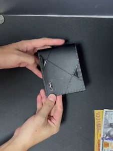 SeasTina ใหม่กระเป๋าสตางค์ผู้ชายแบบสั้นหลายช่องเสียบบัตรมีสไตล์ลำลองกระเป๋าสตางค์แบบบางสามพับกระเป๋าสตางค์หนังนุ่มแนวนอนของชายหนุ่ม