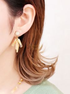 Moonlight Beads Czech Random Mixed Colors Twisted Long Strips Vertical Hole DIY Jewelry Accessories Fresh out New Fashion Jewelry