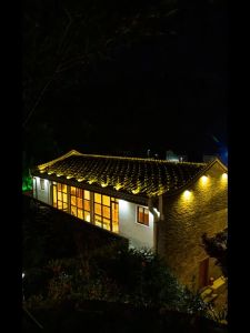 Arkady 50000W LED Solar Street Light Waterproof Outdoor Integrated Lighting with Remote Control Energy-Saving Warm White Light