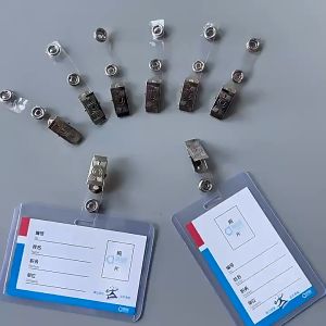 คลิปหนีบบัตรสแตนเลส (แพ็ค 100 ตัว) แบบมีสายคล้อง สำหรับหนีบบัตรหรือป้ายชื่อ