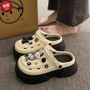 2025 New Fashion Thick Bottom Clog Shoes Womens Summer Outdoor Wear Heightening Daily Beach Photography Slippers Women
