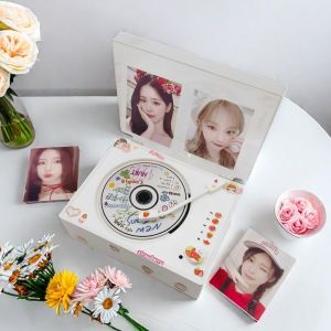 เครื่องเล่นแผ่นเสียงแบบไร้สายสไตล์ย้อนยุค ลำโพงบลูทูธ ของขวัญวันเกิด KPOP CD อัลบั้มบ้าน ลำโพงบลูทูธแบบไร้สาย