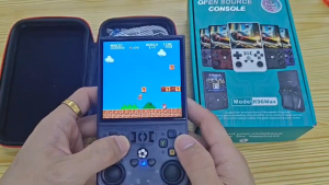 R36S MAX 128GB OPEN SOURCE CONSOLE HD 4.0 Inch IPS Screen 30000+ Games Open Source Portable Handheld Game Console