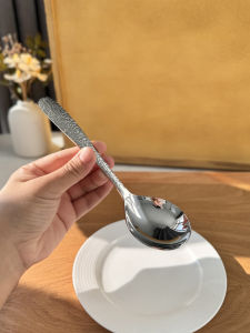 Thickened 304 Stainless Steel Hammered round Head Soup Spoon Chinese Style Dining Utensil for Home And Restaurant Use