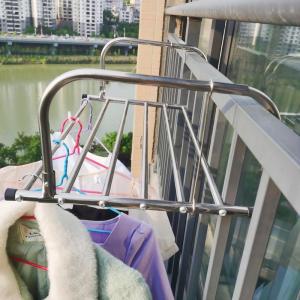 Giá Phơi Quần Áo và Giày Gấp Gọn Không Cần Khoan Inox