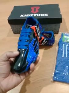 KIDZTUBS Sepatu Bola Anak Paket Komplit Sepatu Bola Tas Skin Deker Kaos Kaki Usia 6-10 Tahun Size 28 29 30 31 32 33 34 35 36 37 KDZ1416010625