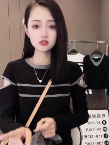 เสื้อยืดคอกลมแขนยาวทรงสลิมฟิตสำหรับผู้หญิง 2025 ฤดูใบไม้ร่วง ผ้าลินิน ผ้าโพลีเอสเตอร์ 3D ผ้าผสม กระดุม แขนยาว ปกติ