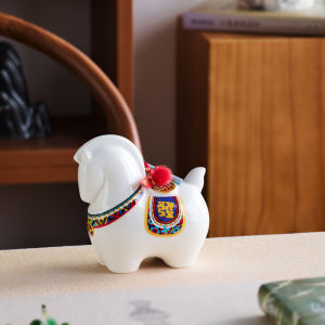 ZHIXIAO | Luxurious Creative New Year Zodical Horse Statue Decoration