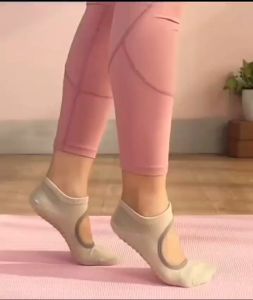 tokomumer KAOS KAKI YOGA anti slip kaos kaki pendek kaos kaki wanita kaos kaki olahraga k046