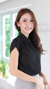 Narinari : MN0222 Petal Sleeve Shirt เสื้อเชิ้ตแขนสั้น แขนซ้อนทรงกลีบดอกไม้ ผ้าพิมพ์ลาย