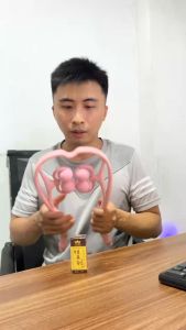 Dụng cụ massage vai cổ gáy chân tay 4 bi massage kèm lọ tinh dầu massge 10ml dễ dàng sử dụng lăn rất êm